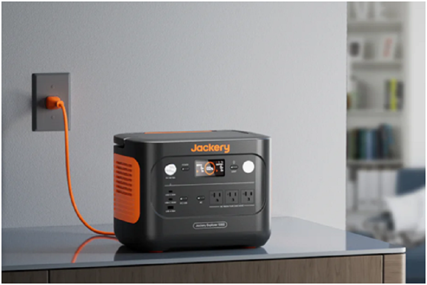Jackery Solar Generator